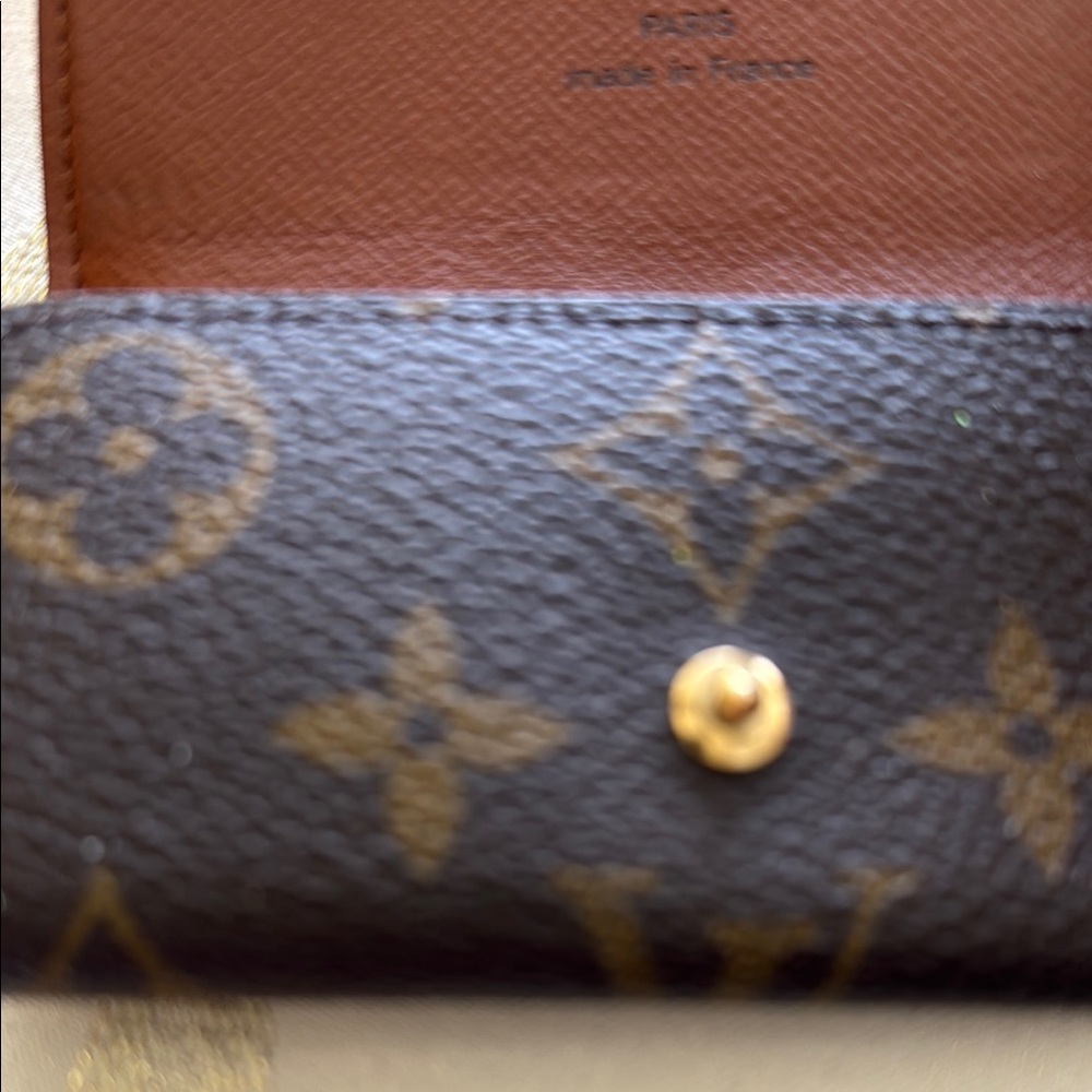 Louis Vuitton Monogram Key Holder - Picture 3 of 5